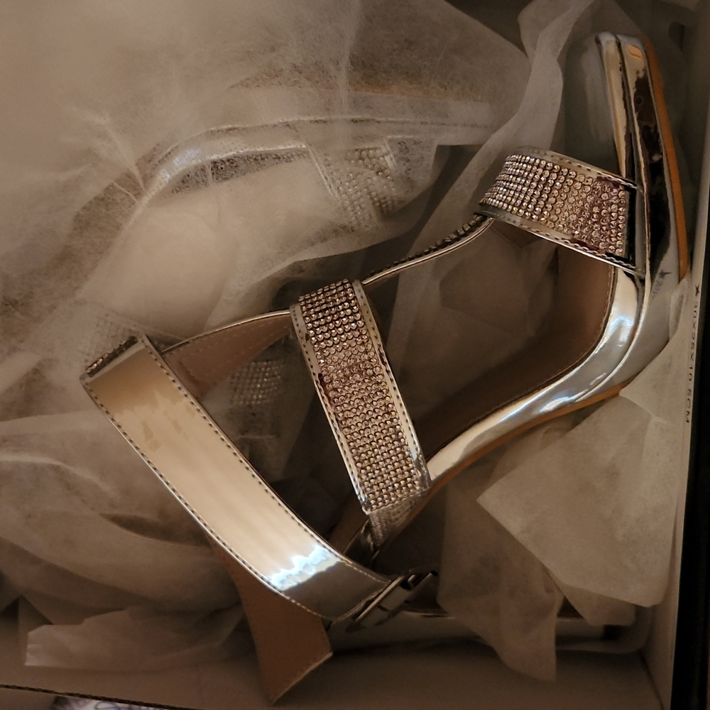 Windsor size 7.5 chrome rhinestone sandals heels